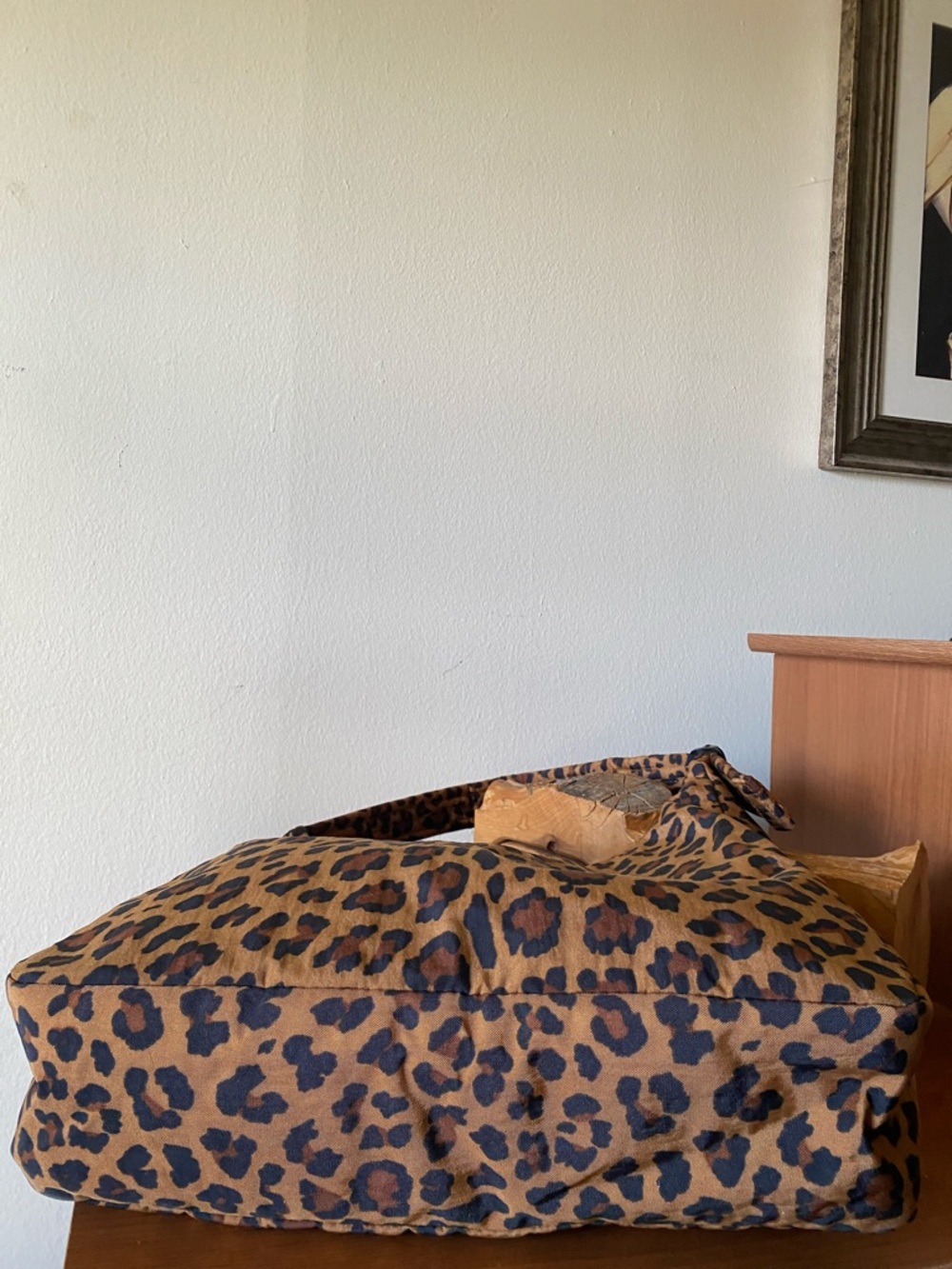 Baggu Leopard Print Nylon Shoulder Bag - Picture 4 of 6